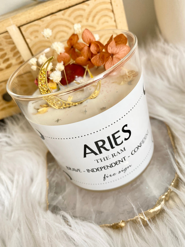 Lunastry Zodiac Candles