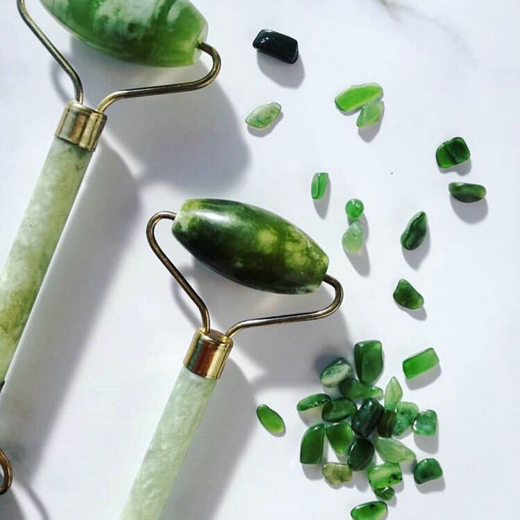 Crystal Face Roller